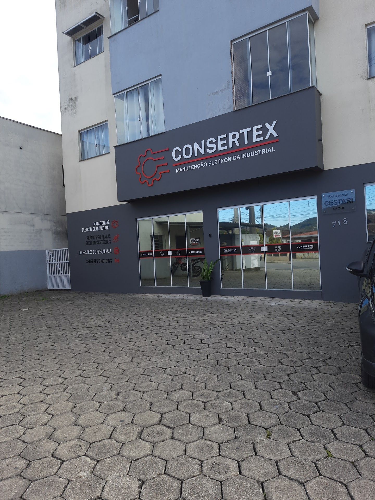 Fachada da Consertex Manutenção Eletrônica Industrial, Rua Ernesto Bianchini, 718, Brusque - SC